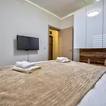 2M Apartments