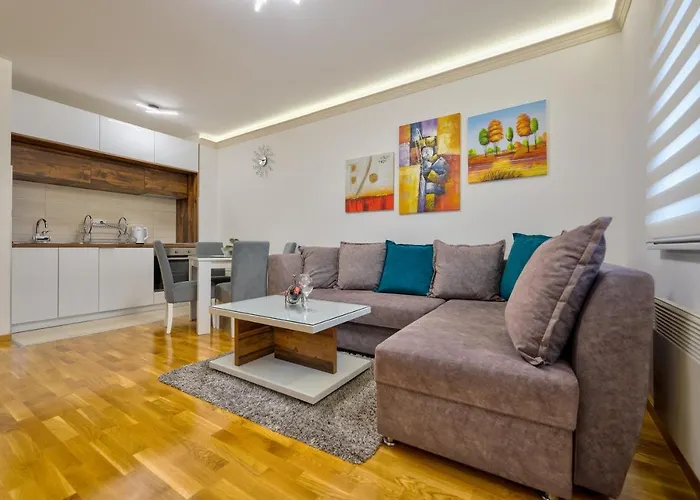 2M Apartments